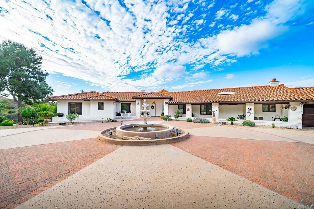 Property Photo: 1505 La Plaza Drive CA 92078