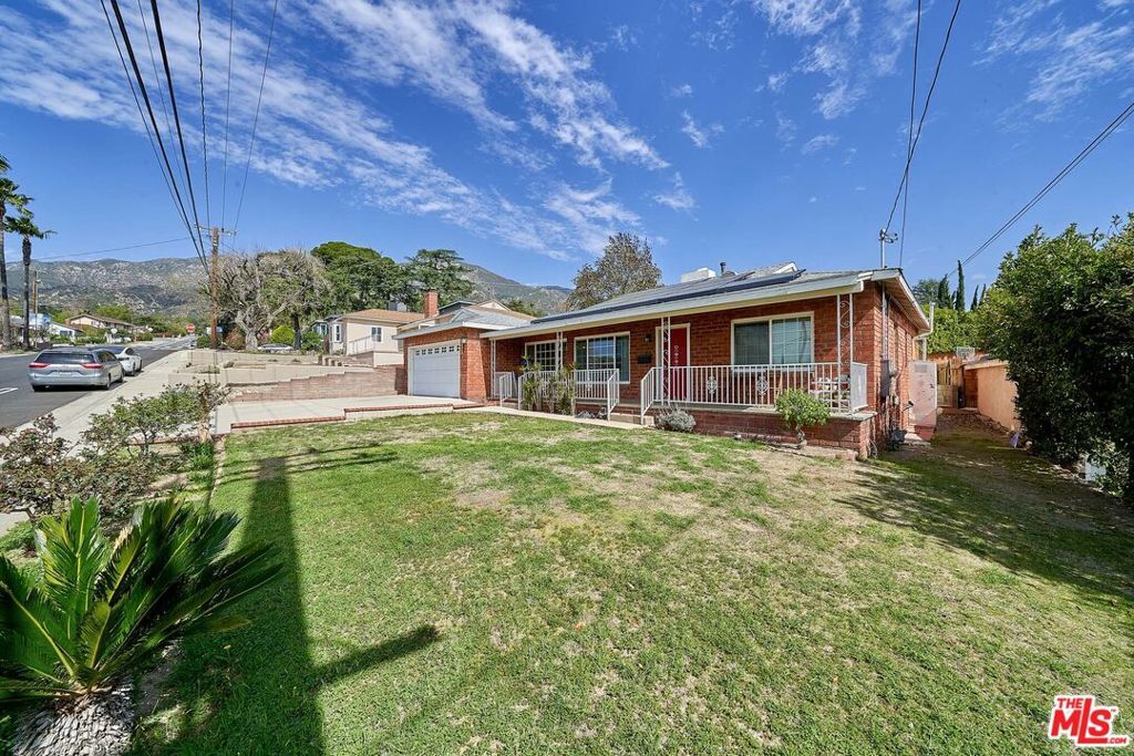 Property Photo: 4930 Ramsdell Avenue CA 91214