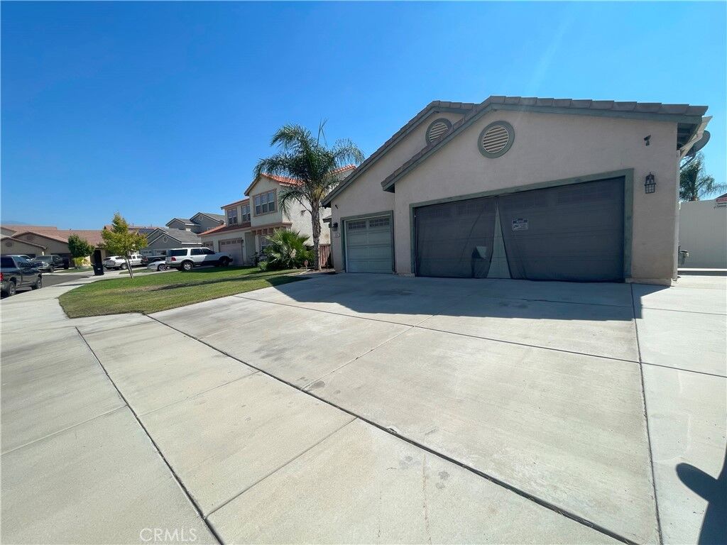 Property Photo: 1054 Sykes Drive CA 92582