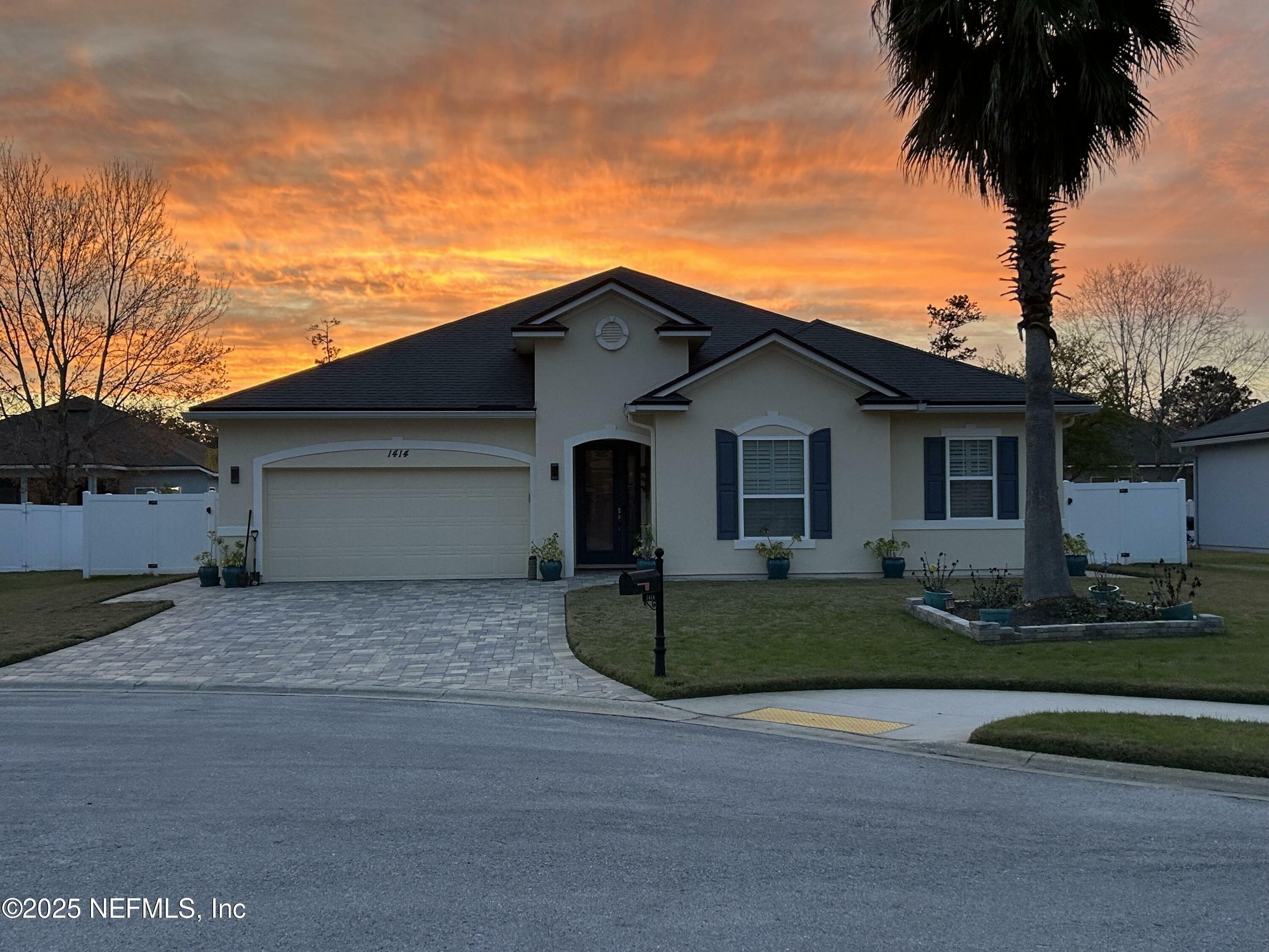 Property Photo:  1414 Talon Court  FL 32003 