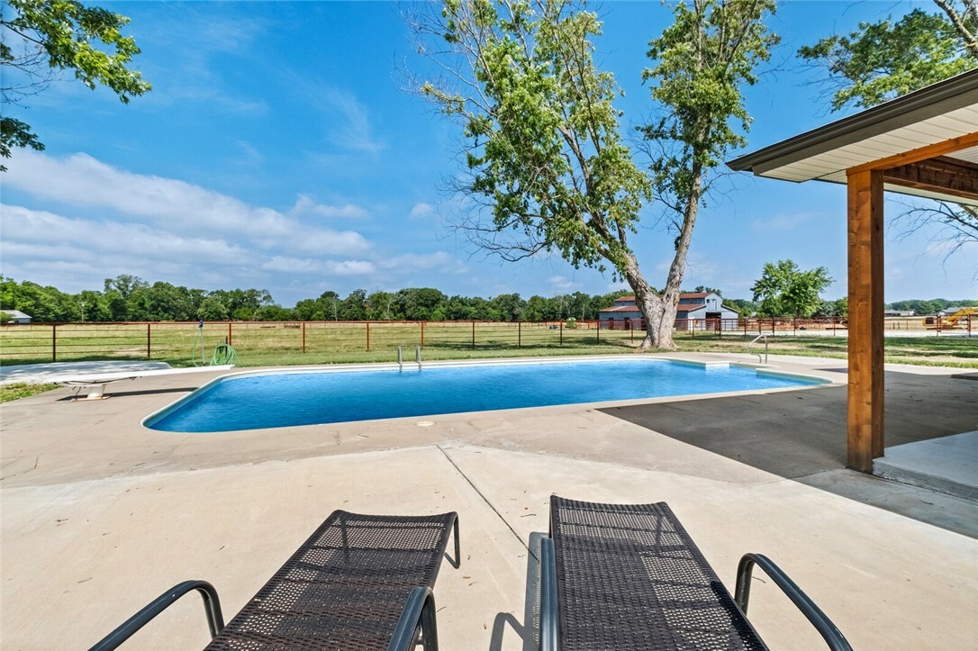 Property Photo: 11843 Cemetery Road AR 72756