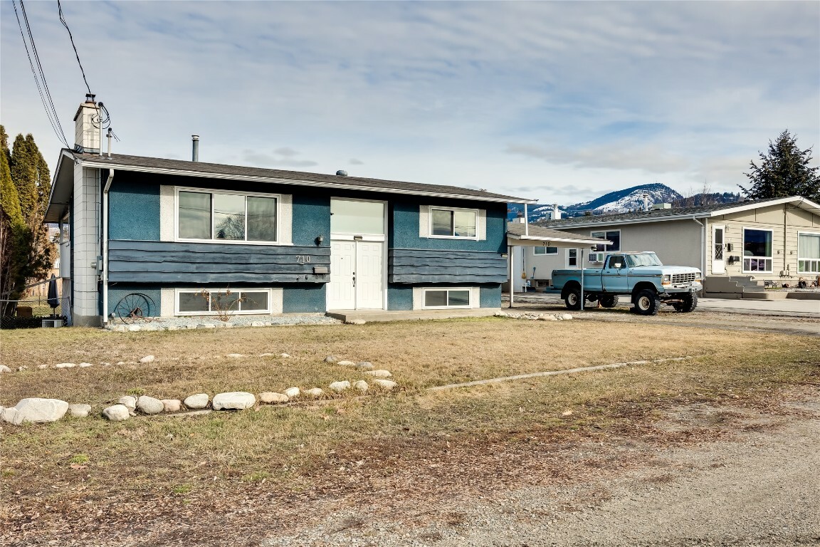 Property Photo:  710 Hollydell Road  BC V1X 1L5 