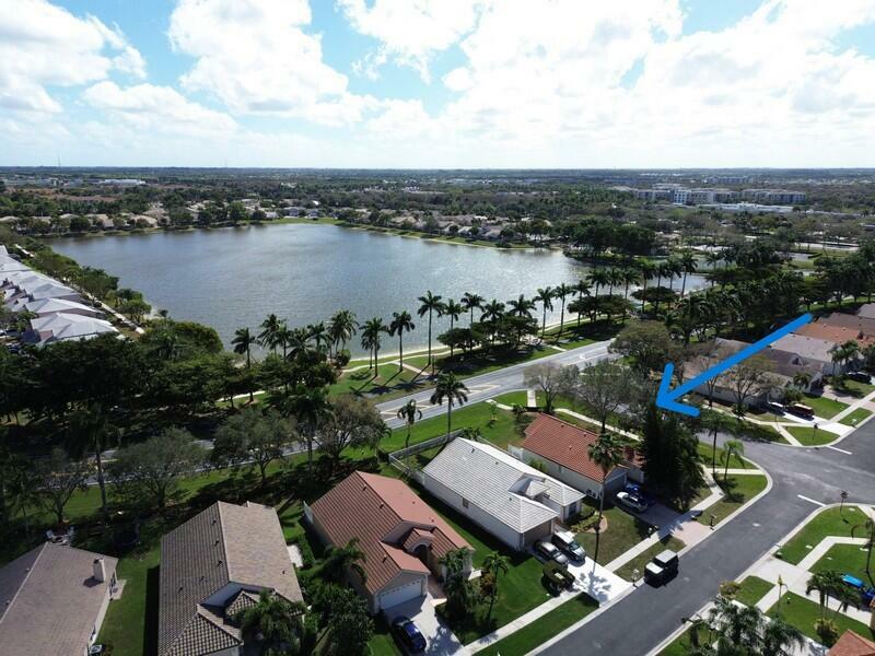 Property Photo:  1599 Oak Berry Circle  FL 33414 