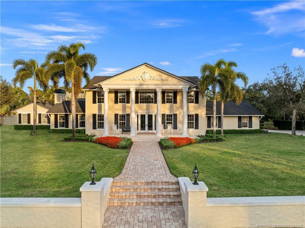 Property Photo:  5551 SW Mistletoe Lane  FL 34990 