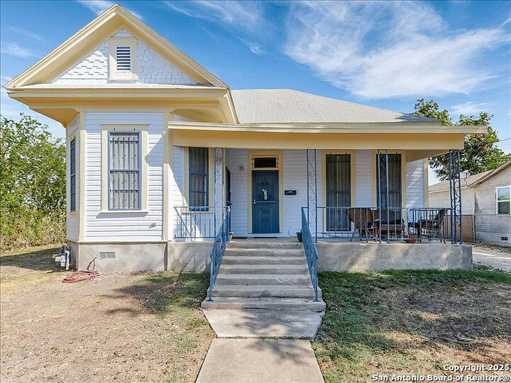 103 Edinburg St  San Antonio TX 78210 photo