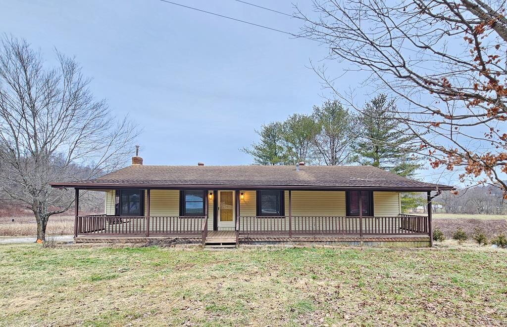 Property Photo:  2580 Patriot  OH 45658 