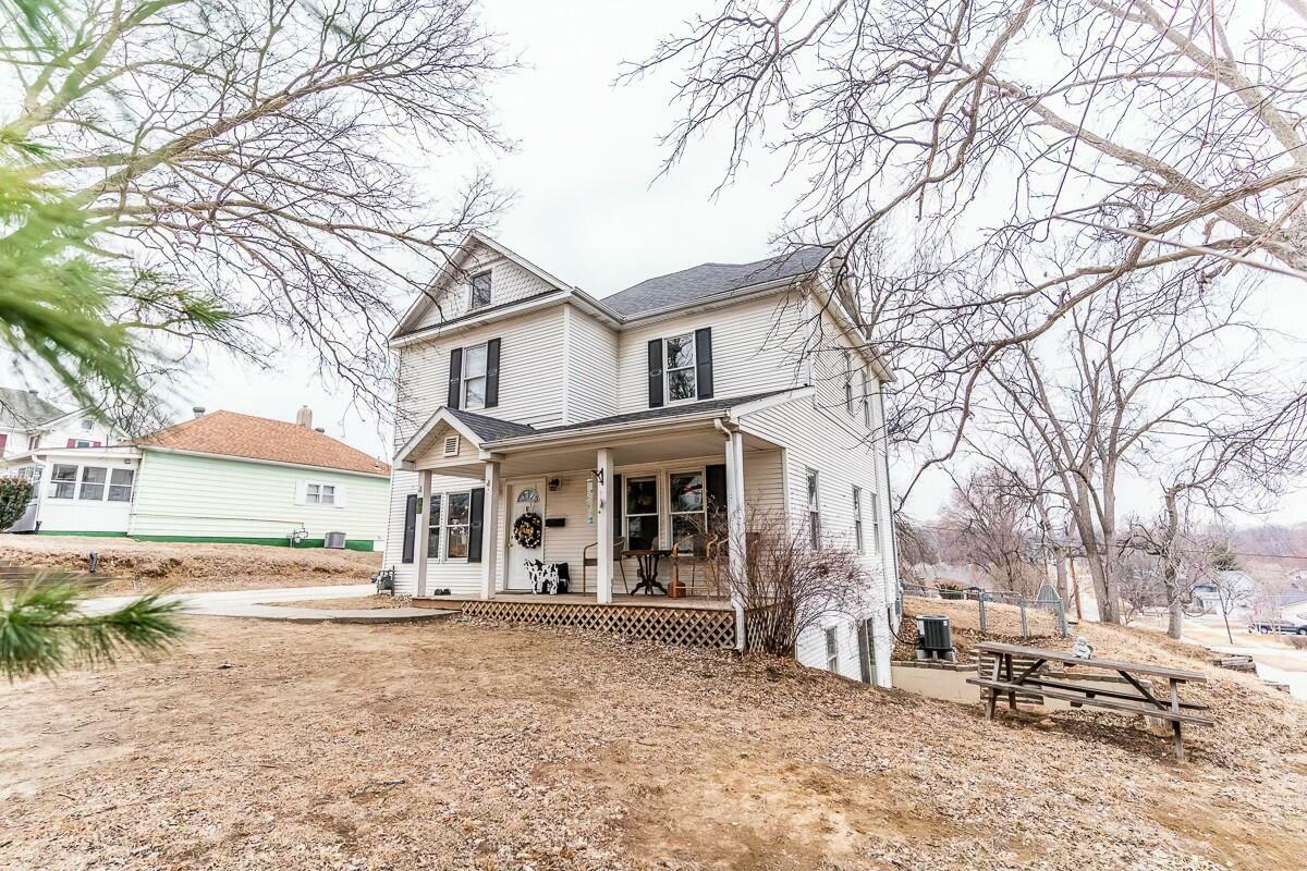 Property Photo:  202 4th  Street  IA 51534 