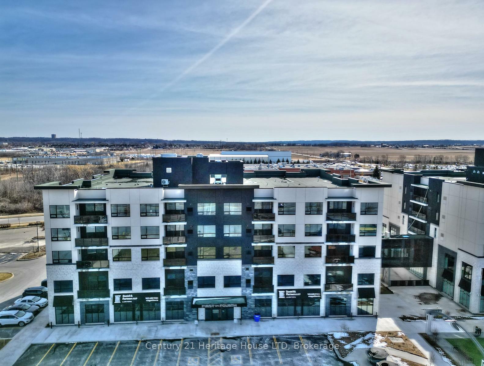 Property Photo: 300B Fourth Avenue 203 ON L2S 0E6