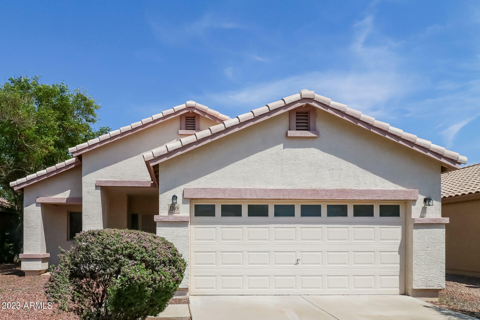 Property Photo: