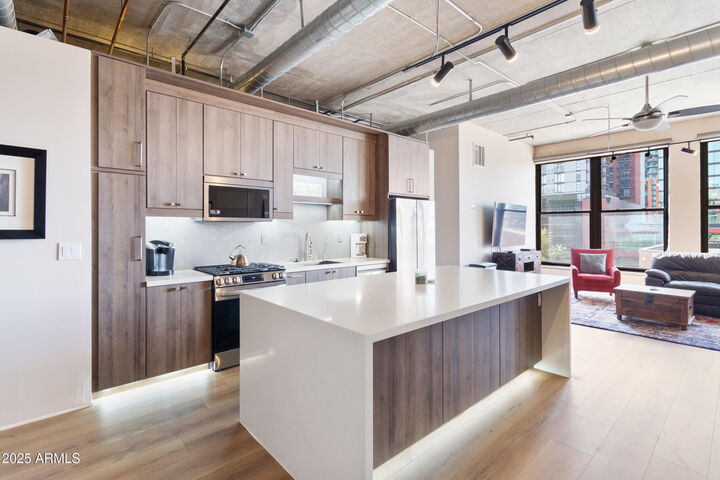 21 E 6th Street 412  Tempe AZ 85281 photo