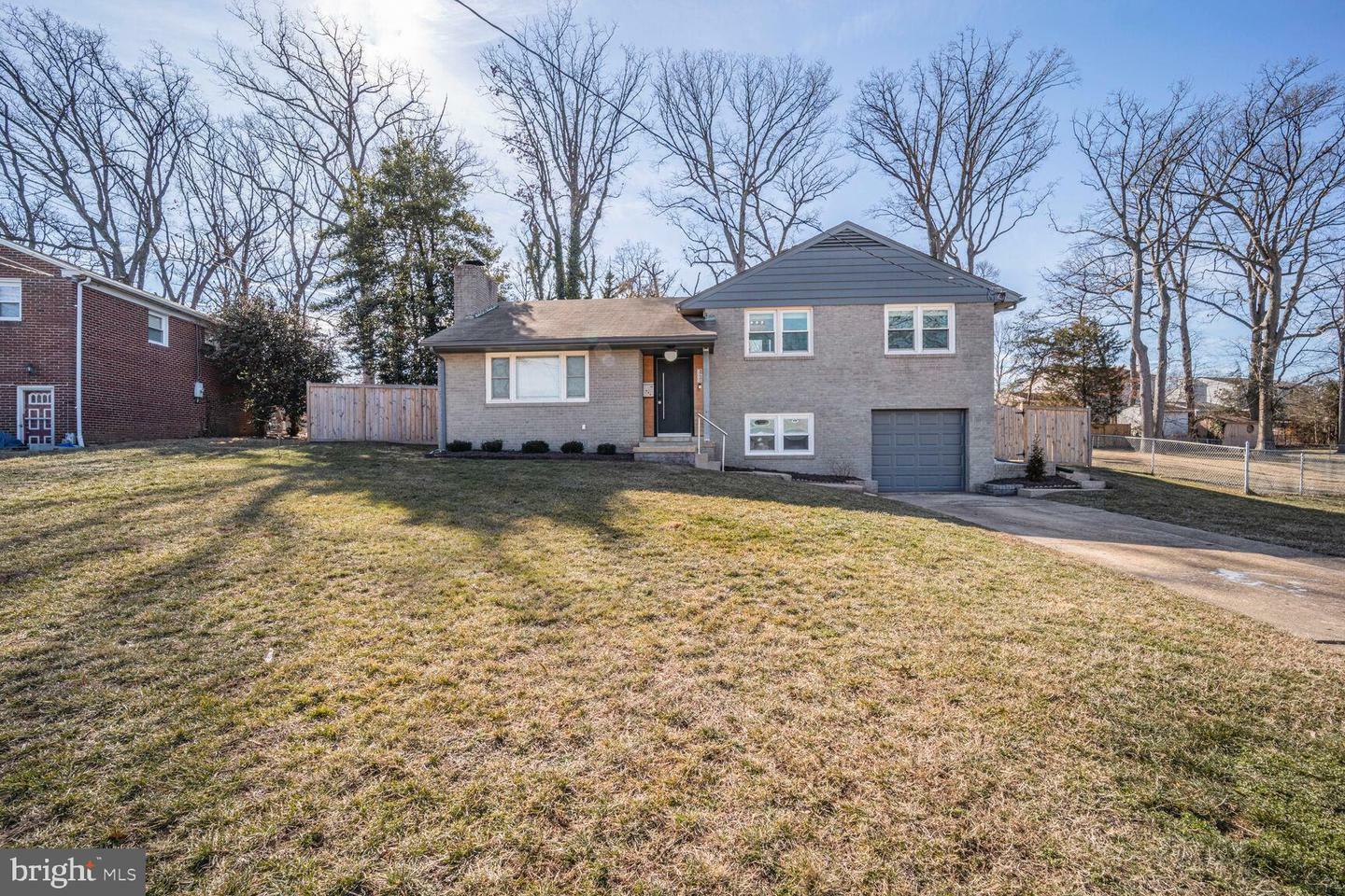 Property Photo: 5722 Tremont Drive VA 22303