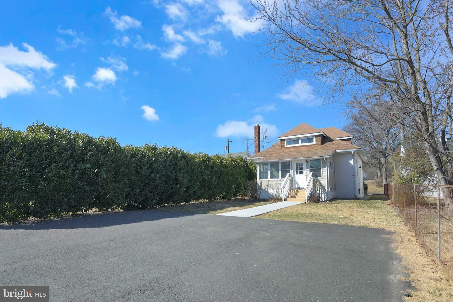 Property Photo:  1740 Prospect Street  NJ 08638 