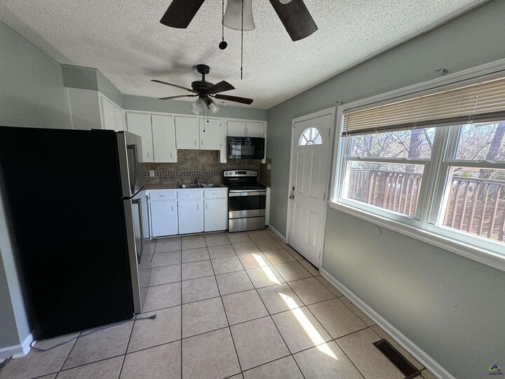 Property Photo:  216 Utah Avenue  GA 31093 