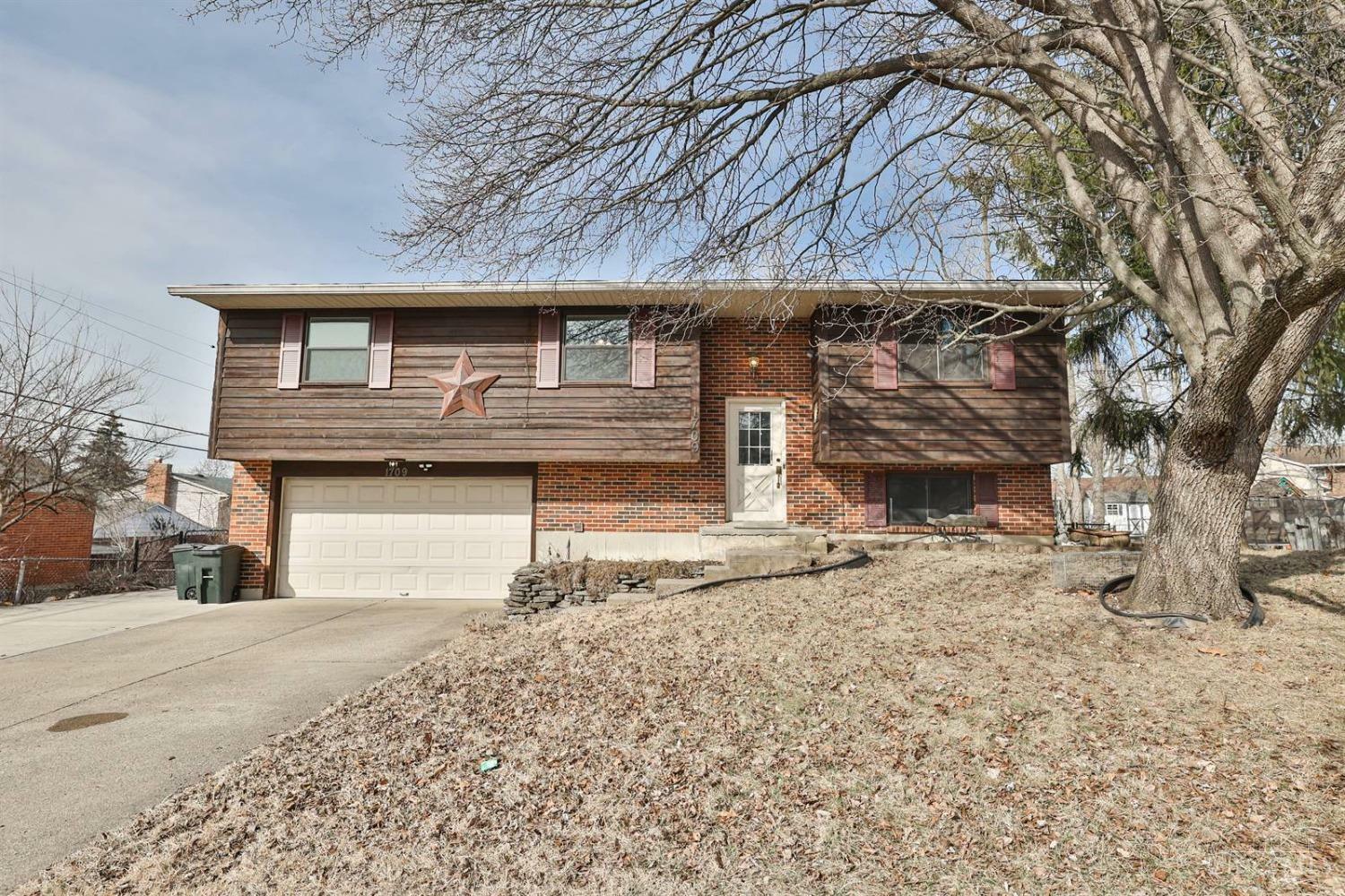 Property Photo:  1709 E Lindsey Avenue  OH 45342 