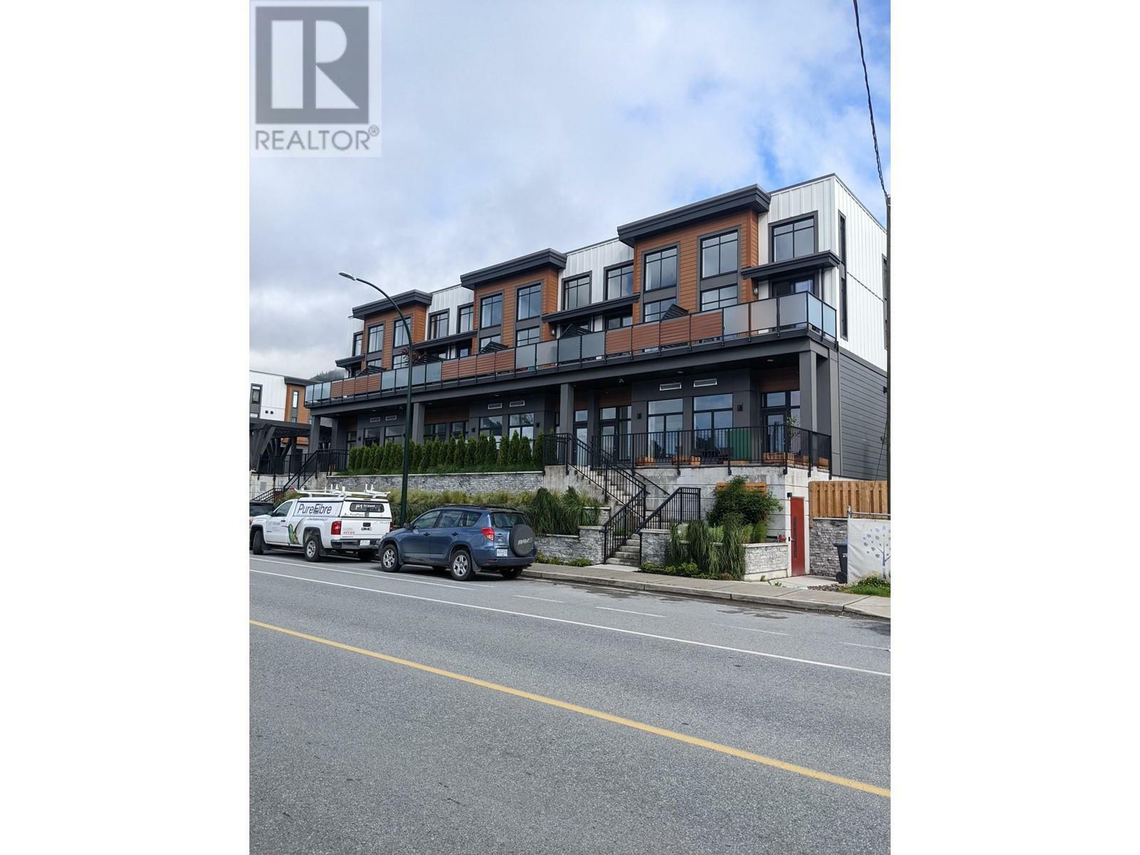 Property Photo:  39771 Government Road 101  BC V8B 0G3 