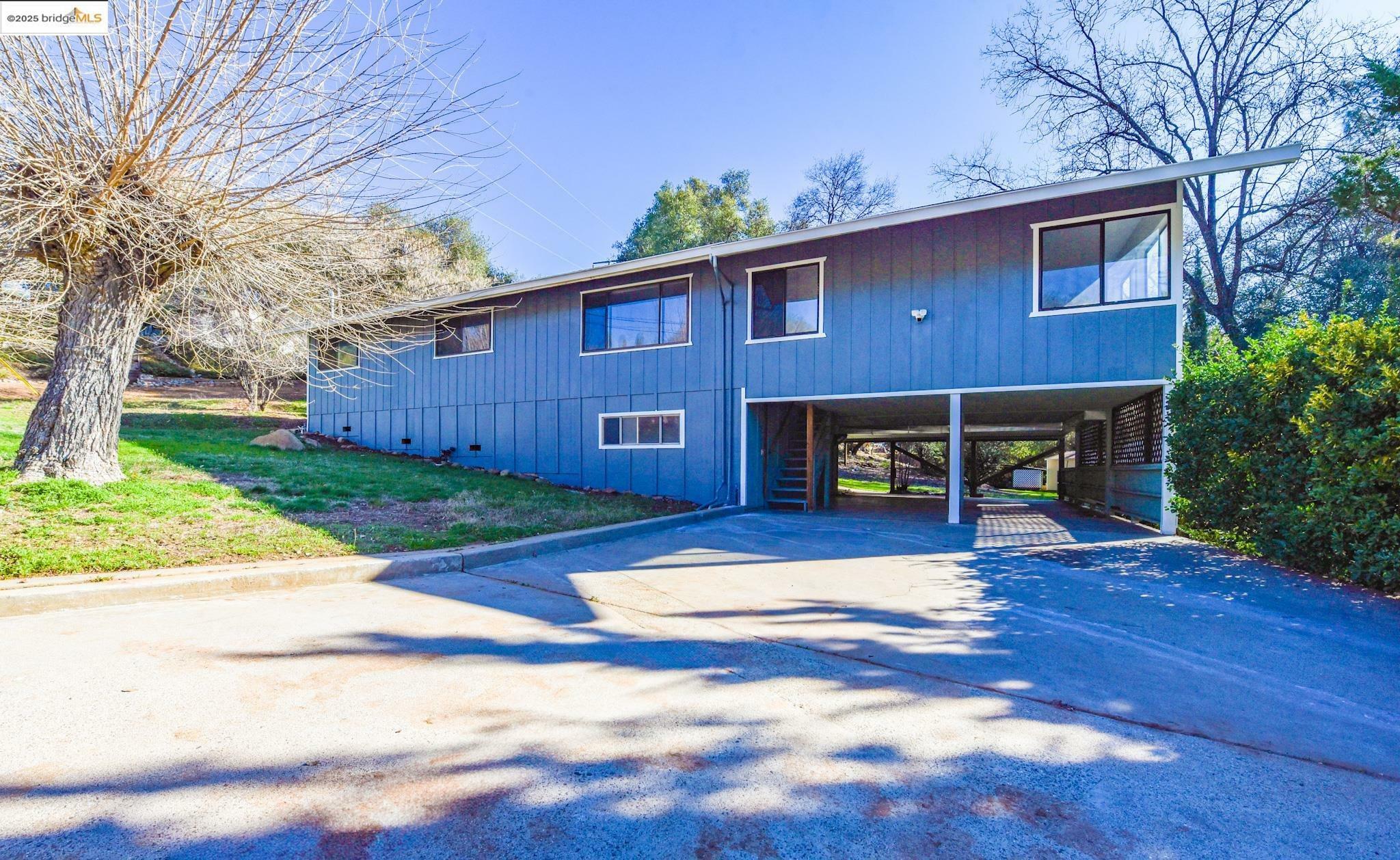 Property Photo: 19283 Hillsdale Dr CA 95370