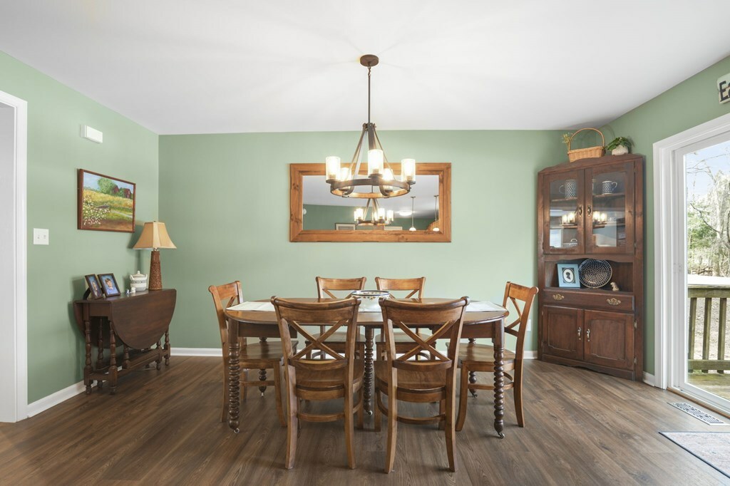 Property Photo: 28111 Harbor Rd VA 23410