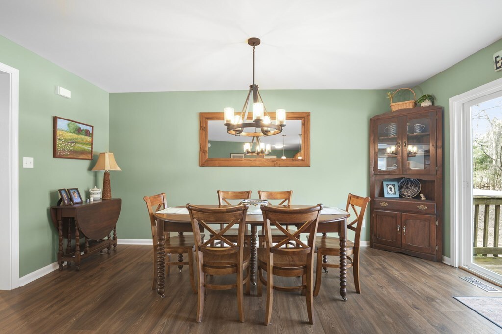 Property Photo: 28111 Harbor Rd VA 23410