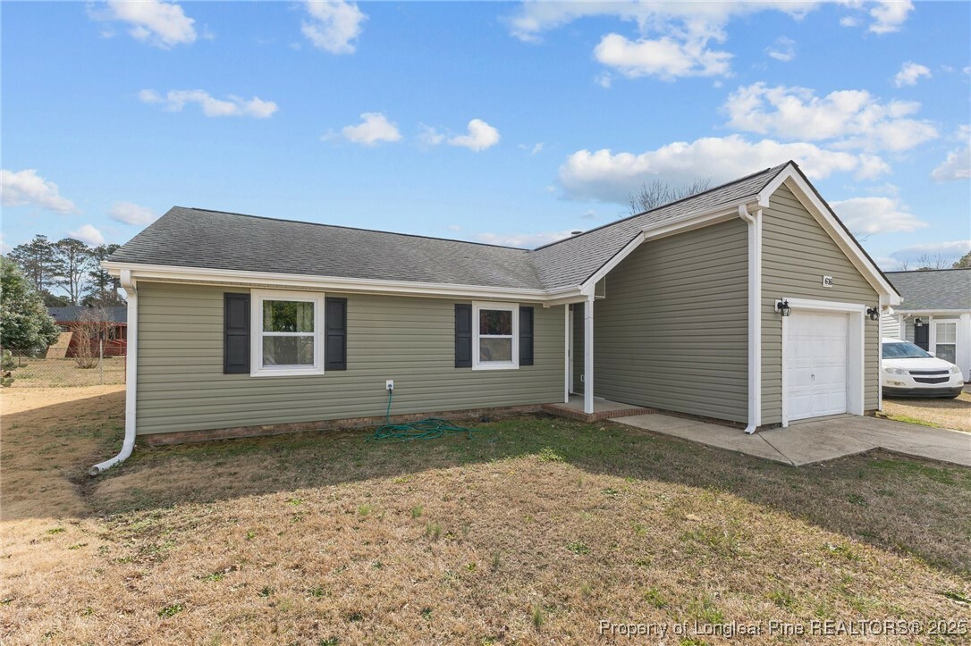Property Photo: 616 Missenburg Court NC 28314