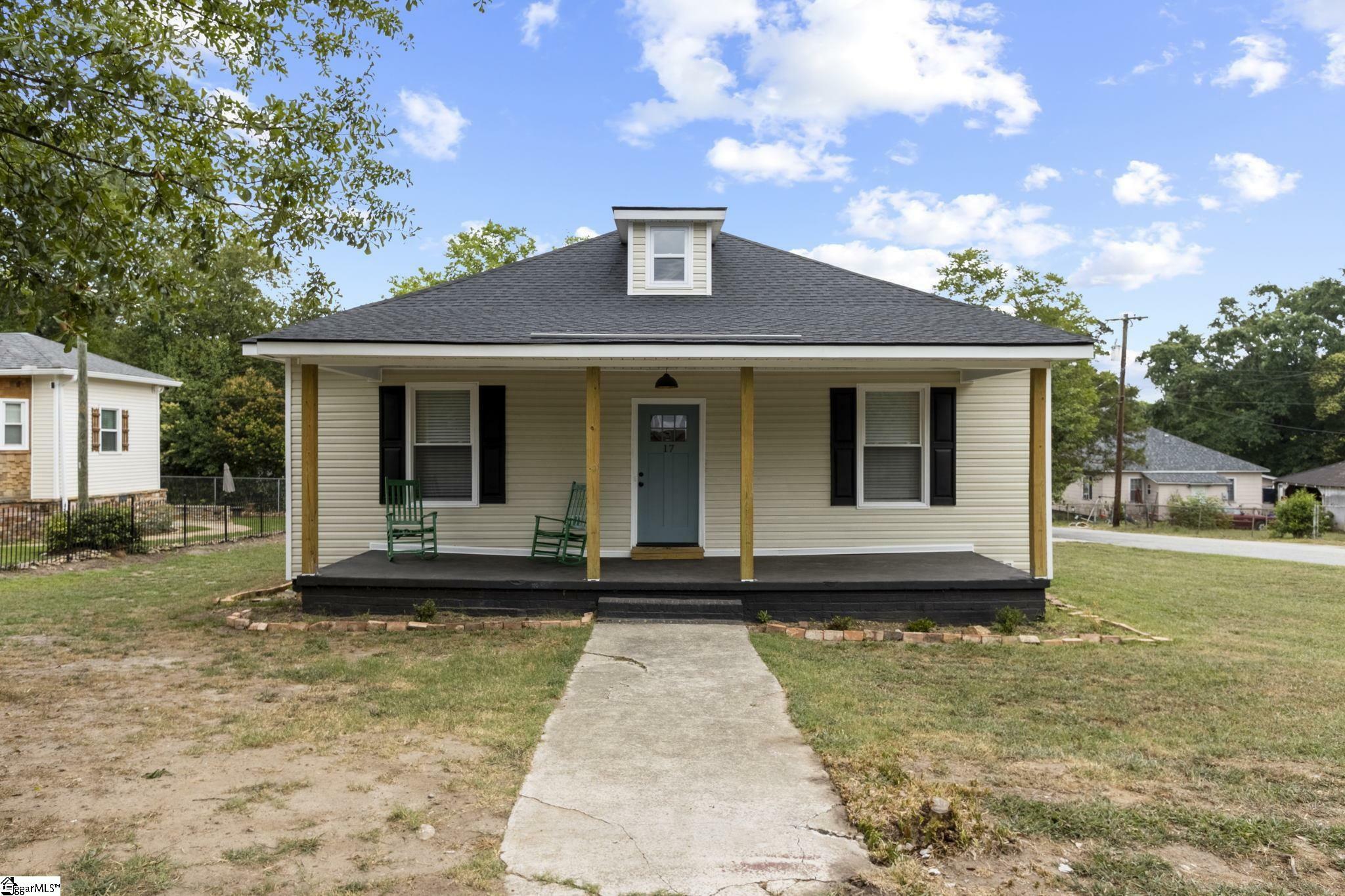 Property Photo: 17 4th Avenue SC 29611