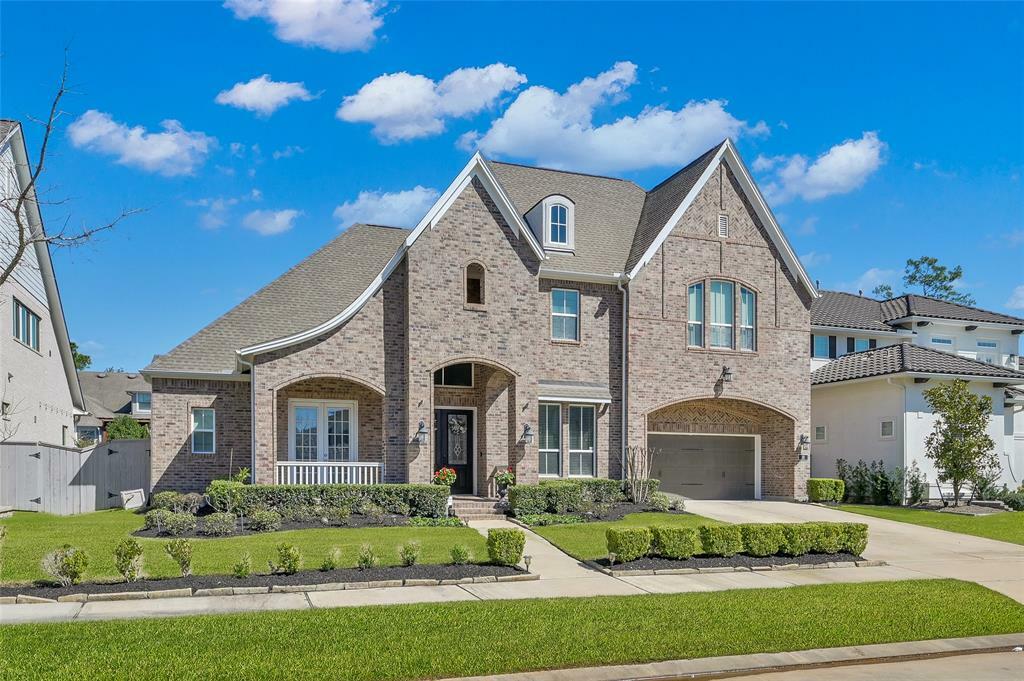 Property Photo: 18 Woodborough Way TX 77389