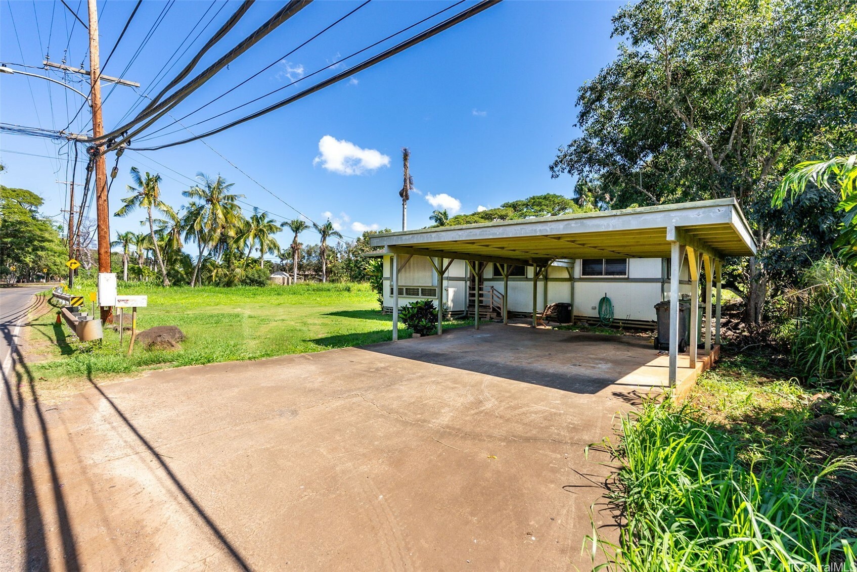66-826 Haleiwa Road  Haleiwa HI 96712 photo