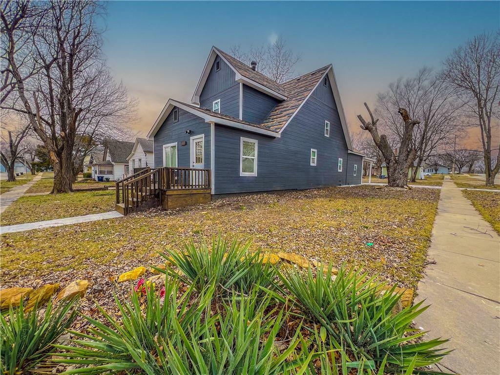 Property Photo:  1117 N 9 Street  KS 67301 