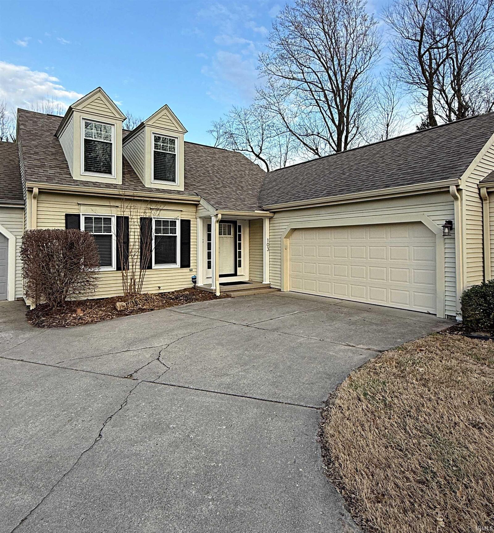 Property Photo: 103 Virginia Place IN 47591