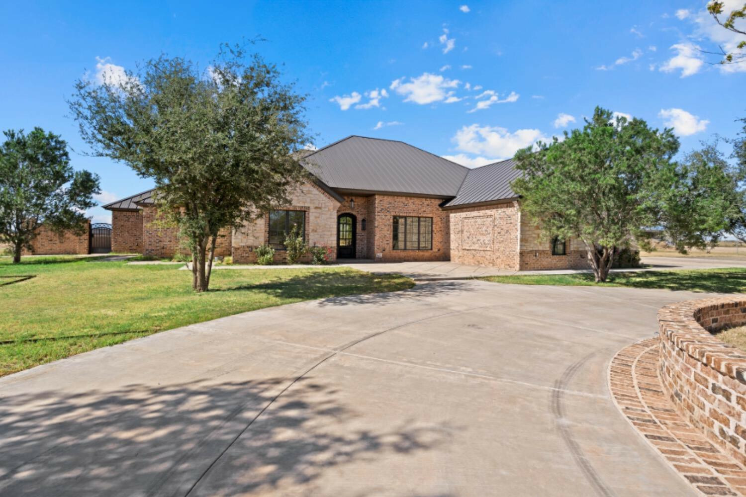 Property Photo:  7901 N County Rd 2140  TX 79415 