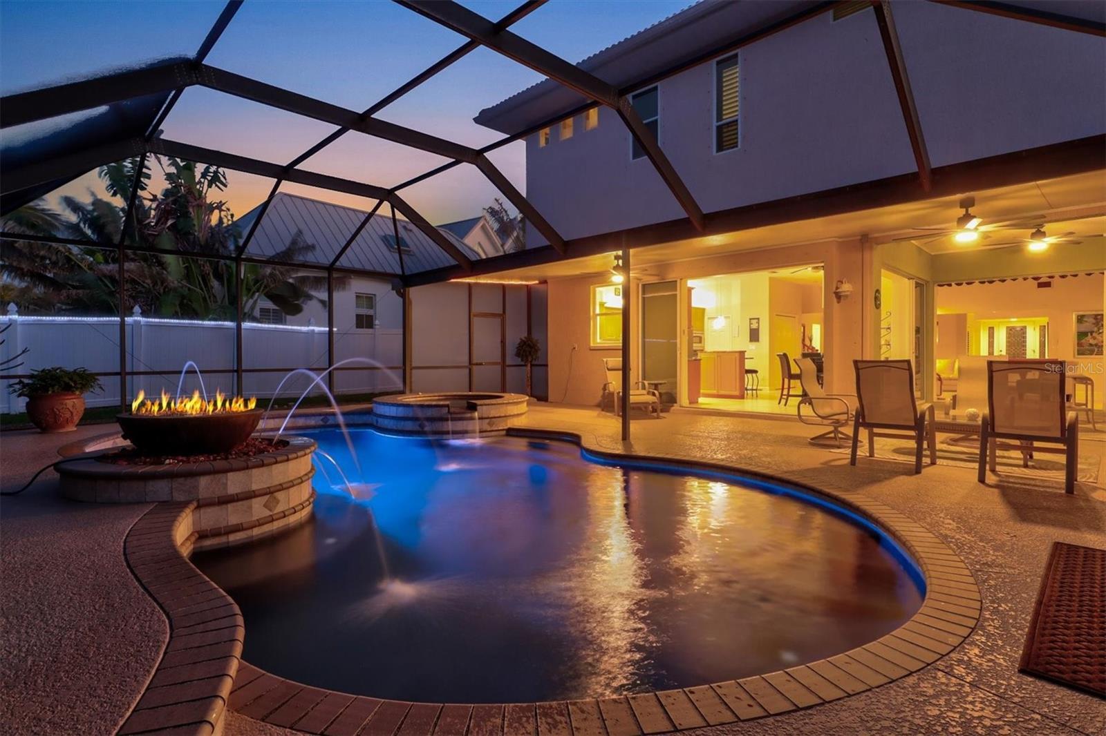 Property Photo:  632 Valencia Road  FL 34285 