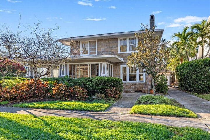 864 15th Avenue NE  St Petersburg FL 33704 photo