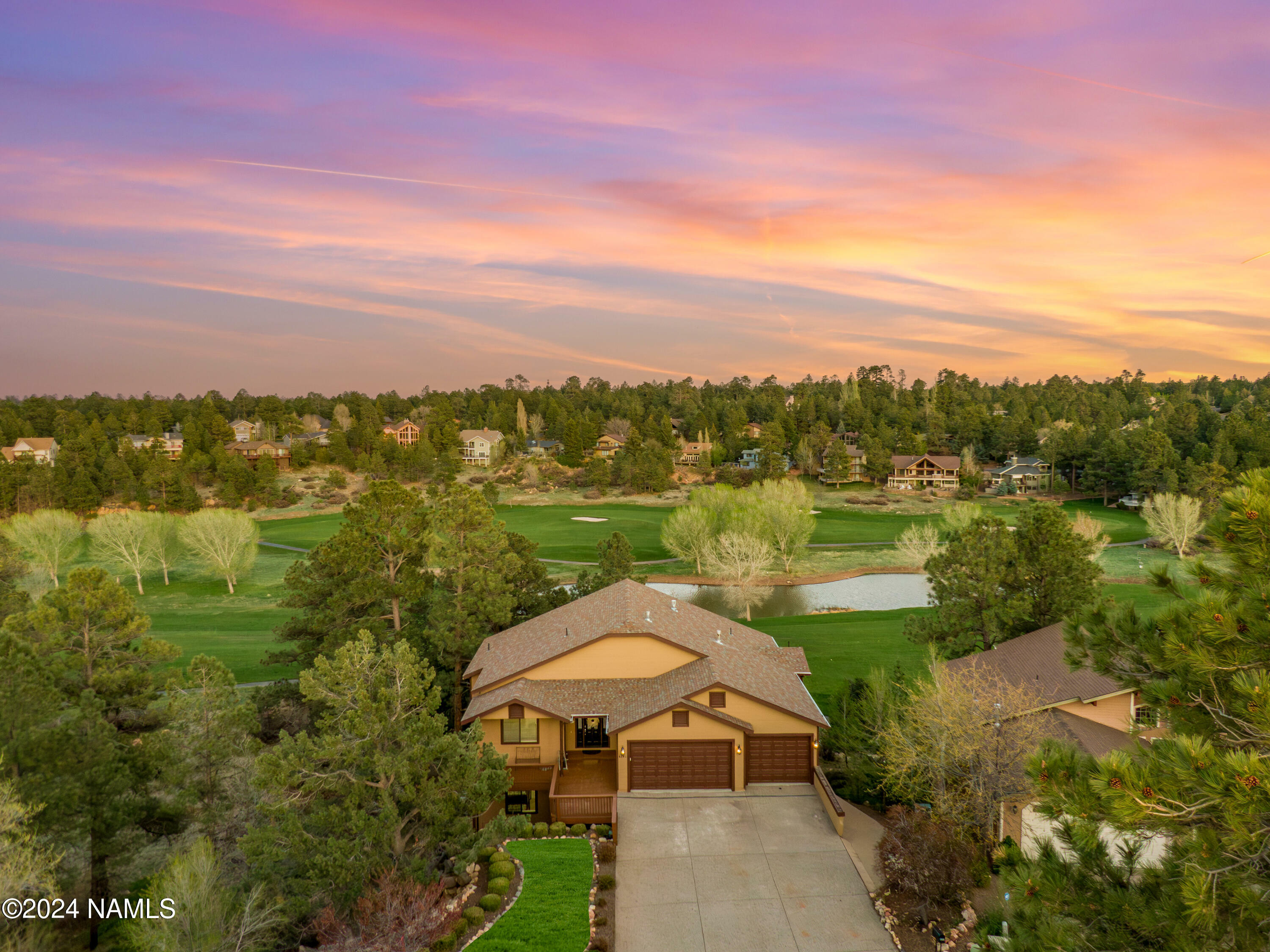 Property Photo:  4241 E Broken Rock Loop  AZ 86004 