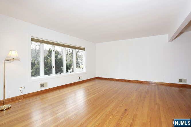 Property Photo:  280 Ell Road  NJ 07642 