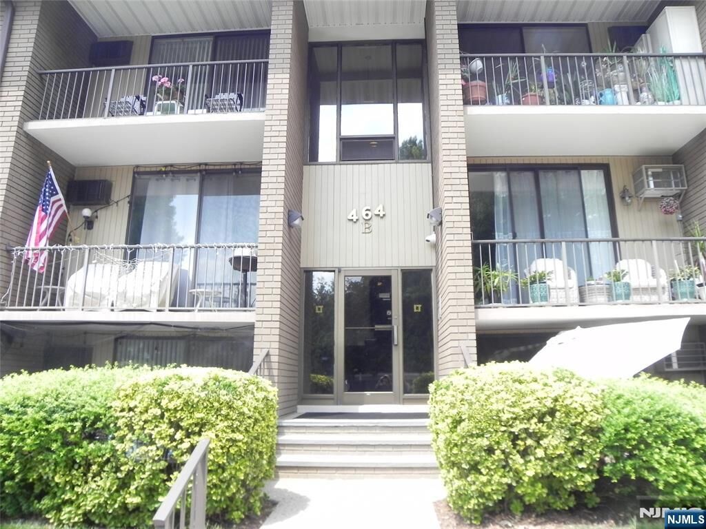 Property Photo: 460B Liberty 208 NJ 07643