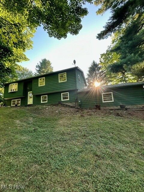 Property Photo: 17510 Munn Road OH 44023