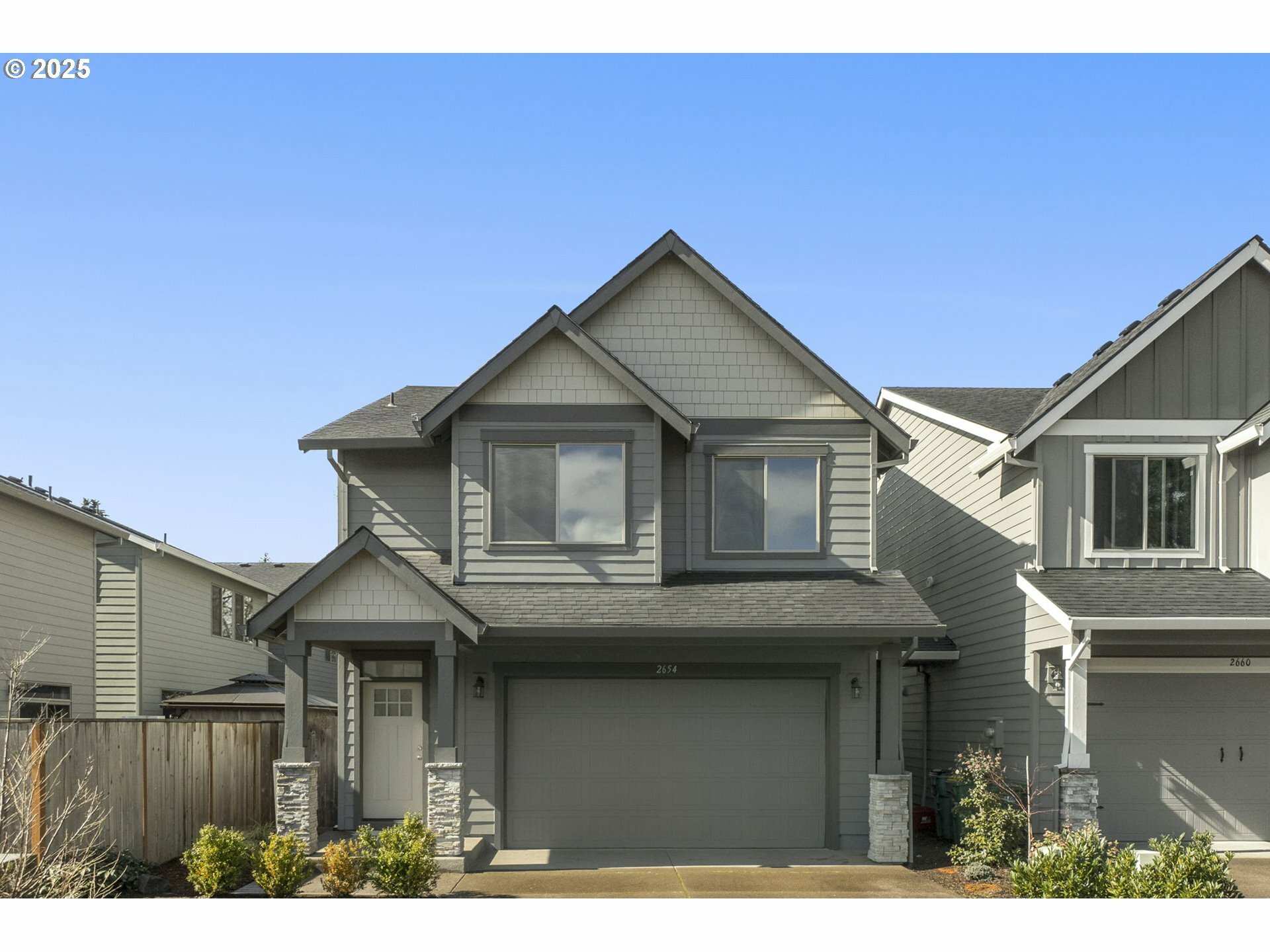 Property Photo:  2654 Douglas St  OR 97116 