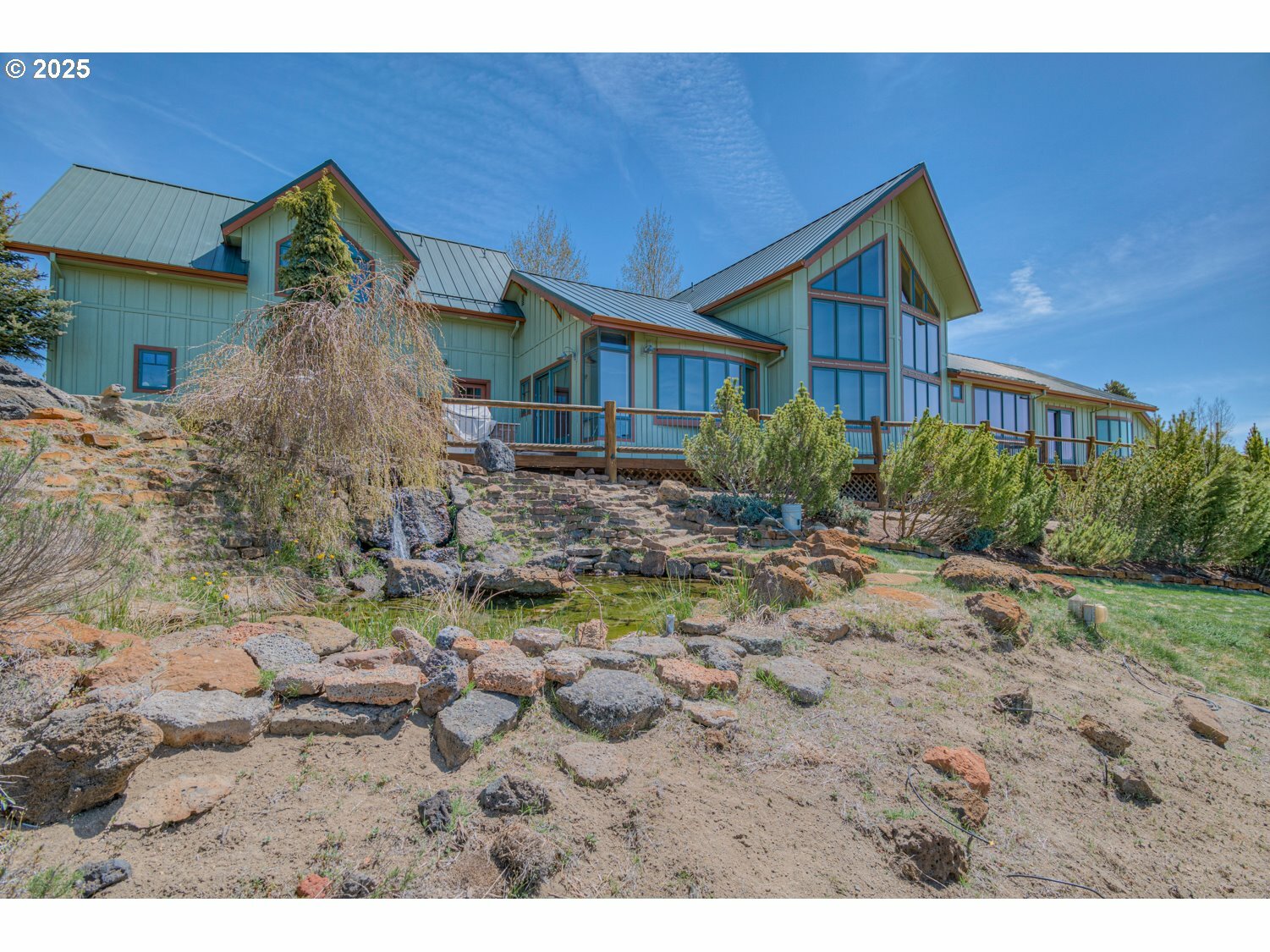 Property Photo: 52995 Riverview Dr OR 97739