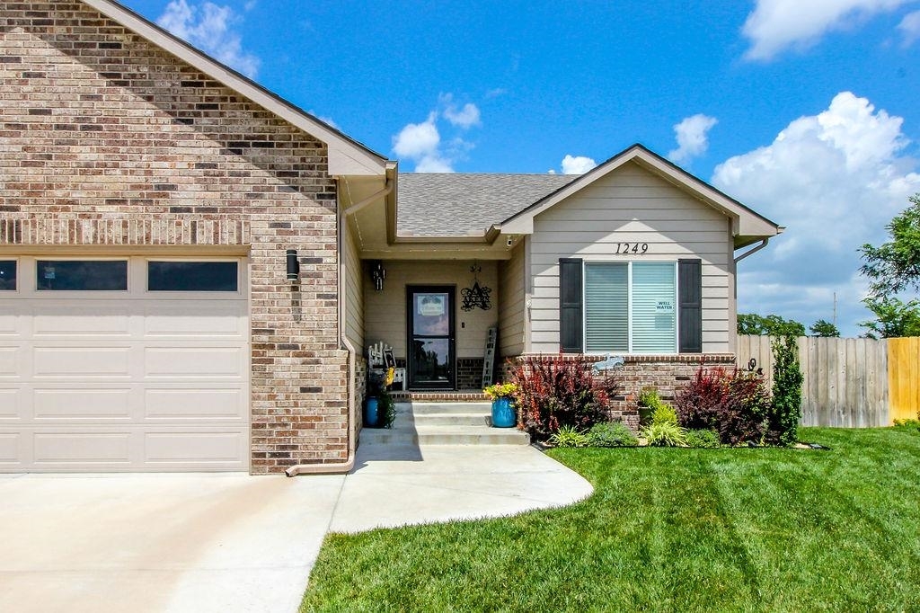 Property Photo: 1249 S Sontag Circle KS 67037