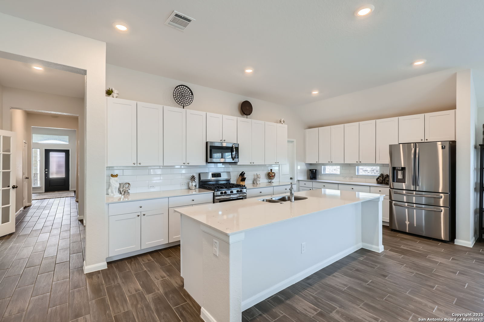 Property Photo: 6056 Draw Loop TX 78163