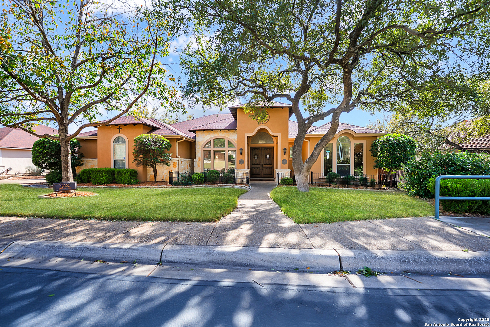 18002 Emerald Oaks  San Antonio TX 78259 photo