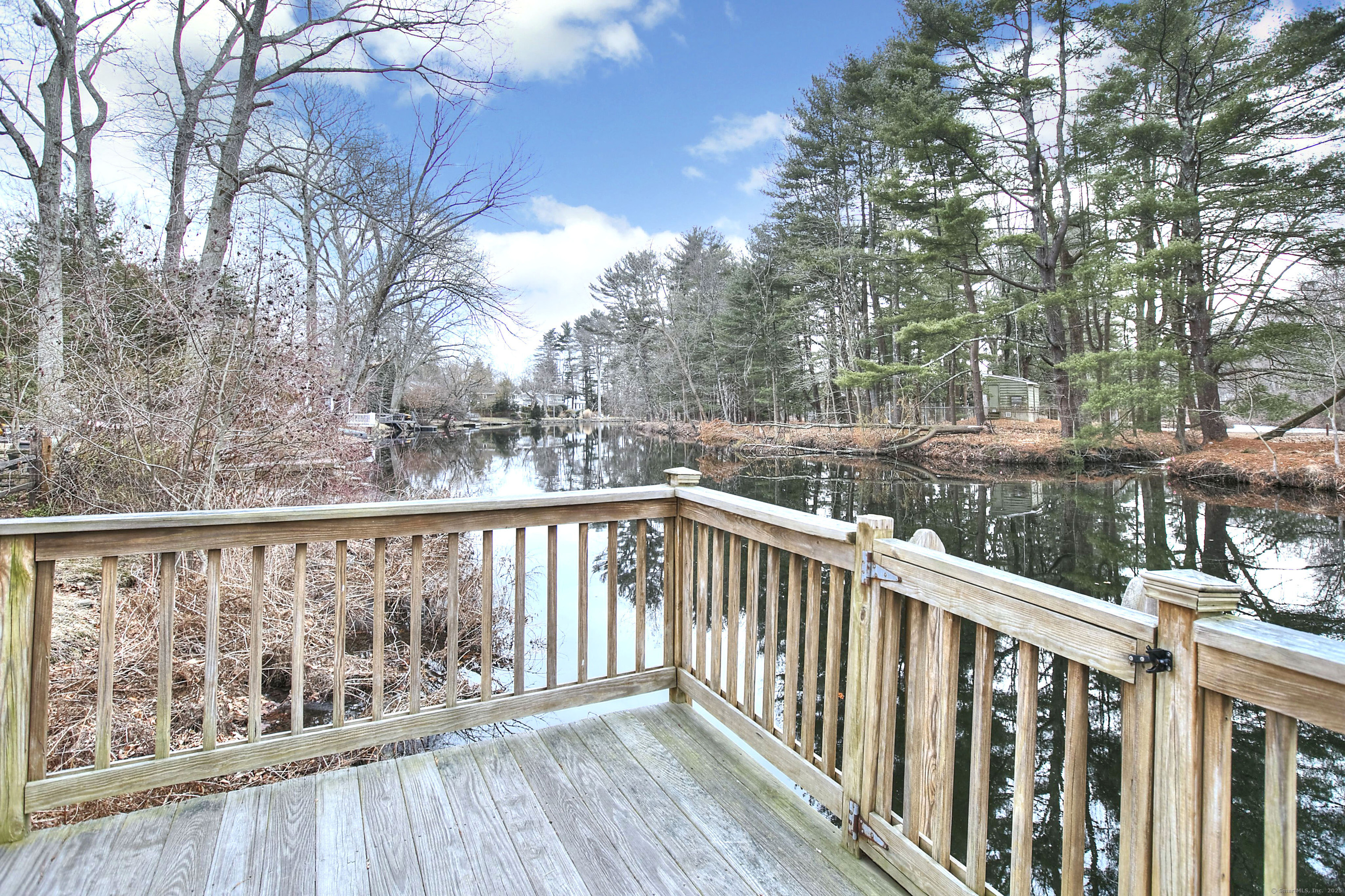 Property Photo:  29 Woods Grove Road  CT 06880 