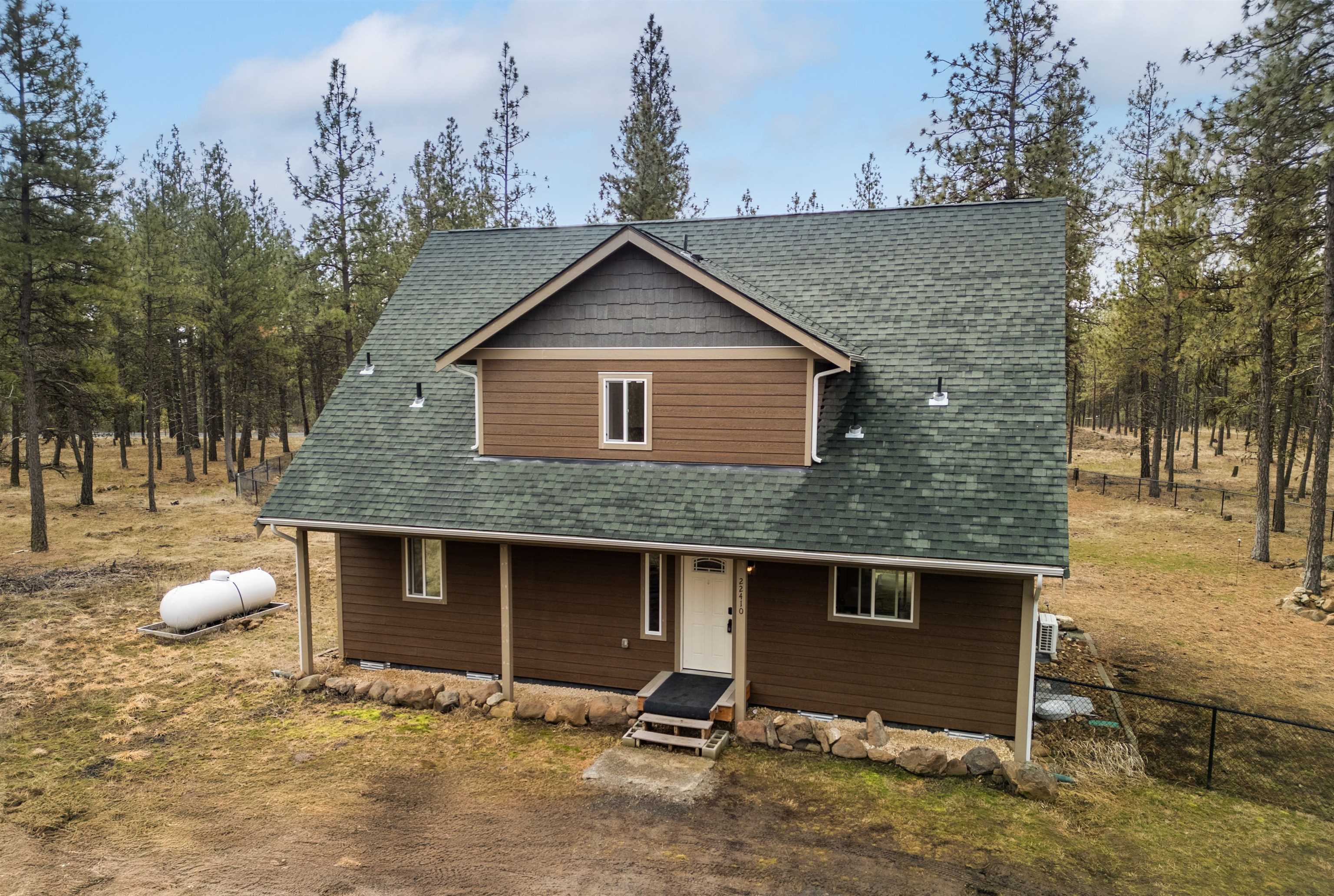 Property Photo: 22410 S Ritchey Rd WA 99004