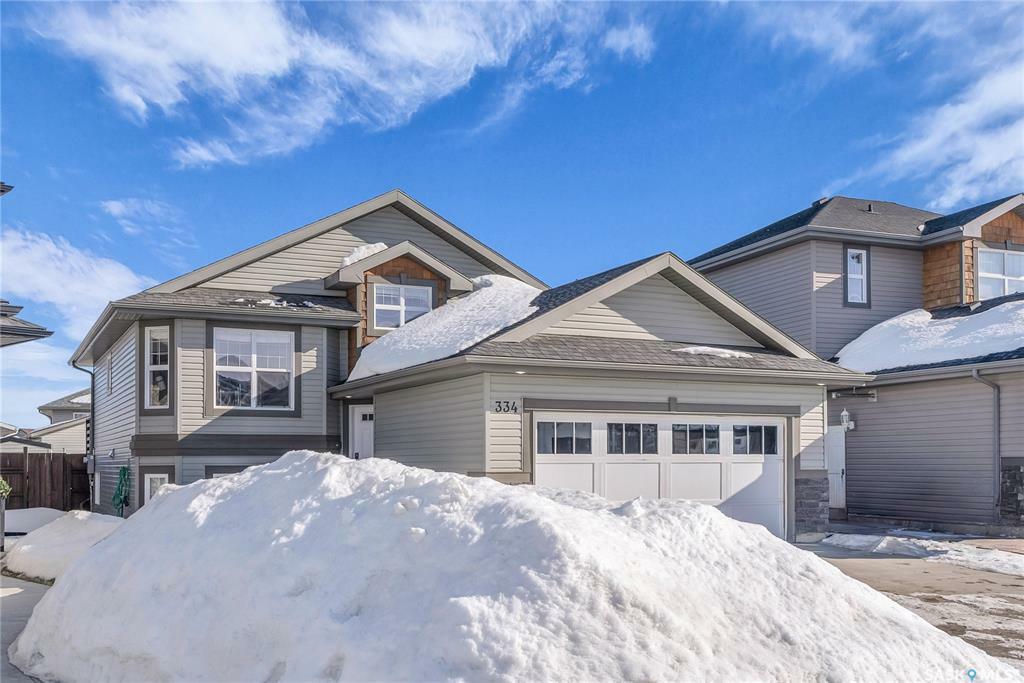 Property Photo:  334 Dawson Crescent  SK S7K 0K1 