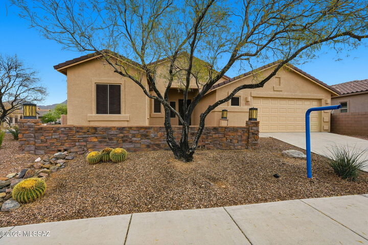 Property Photo:  12692 N Sunrise Shadow Drive  AZ 85658 