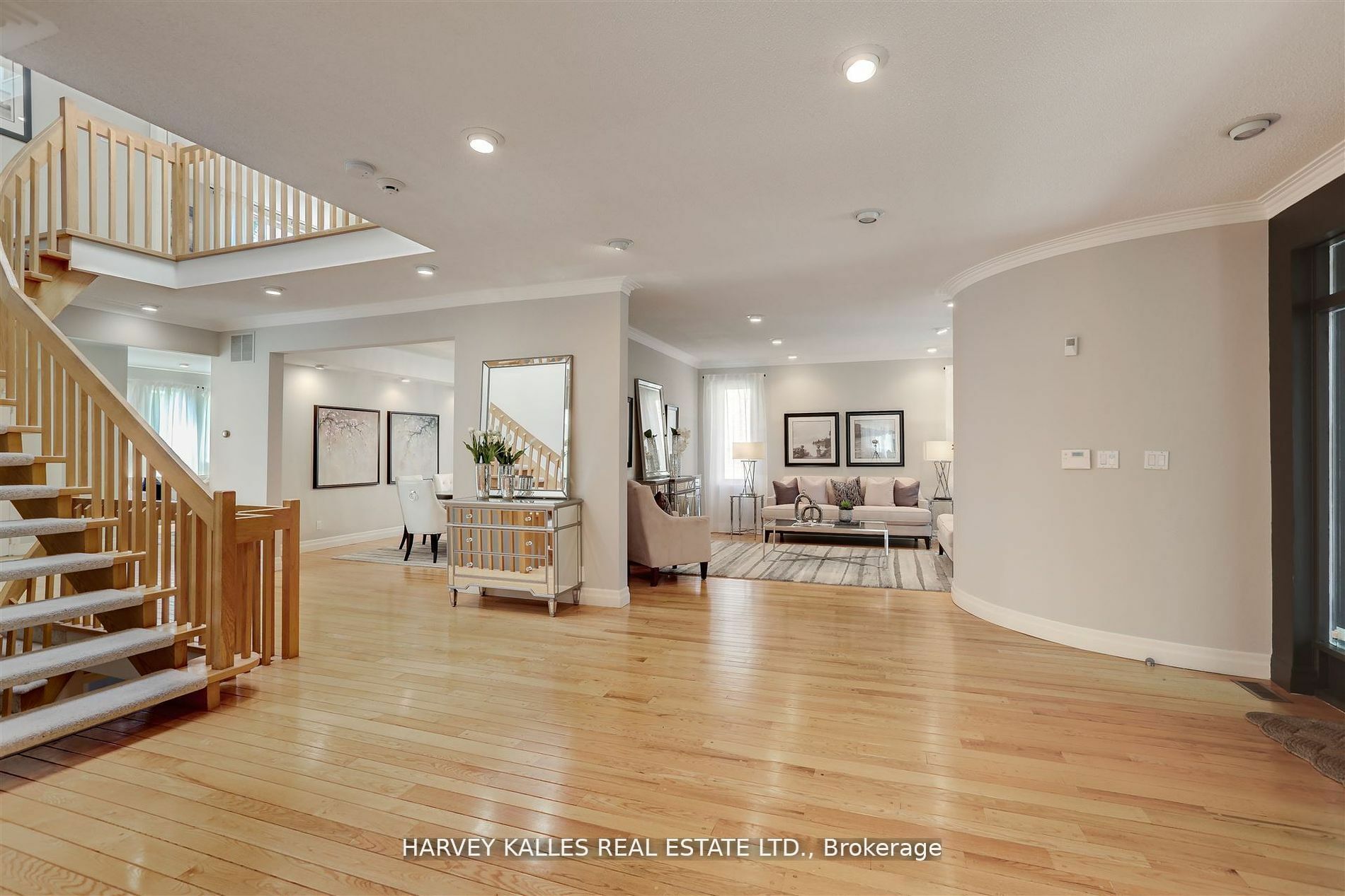 Property Photo:  62 Prince Edward Boulevard  ON L3T 7E9 