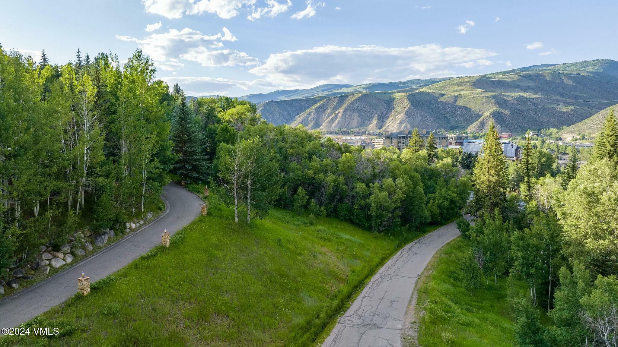 Property Photo: 165 Beaver Creek Drive 7 CO 81620