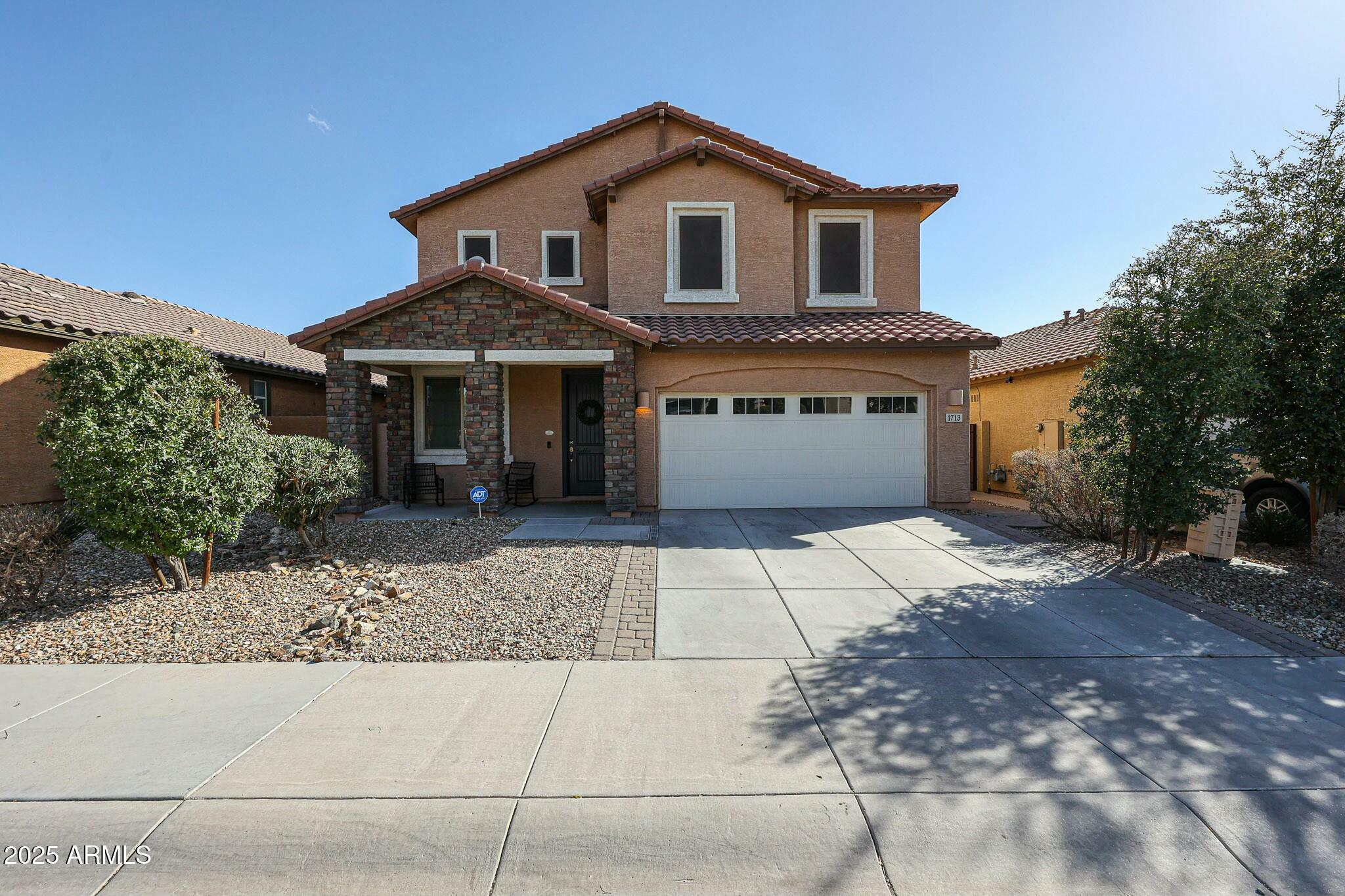 Property Photo:  1713 W Cottonwood Lane  AZ 85045 