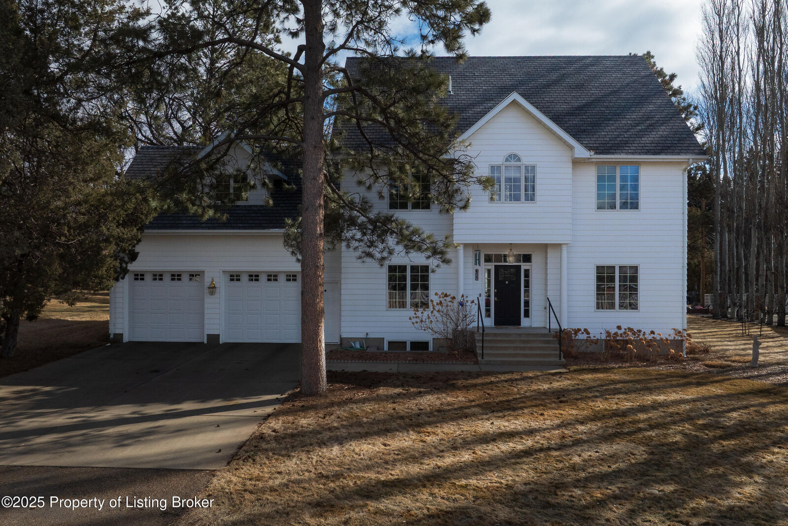 Property Photo:  1056 Shady Lane  ND 58601 