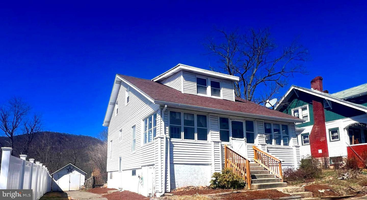 Property Photo: 180 B Street WV 26726
