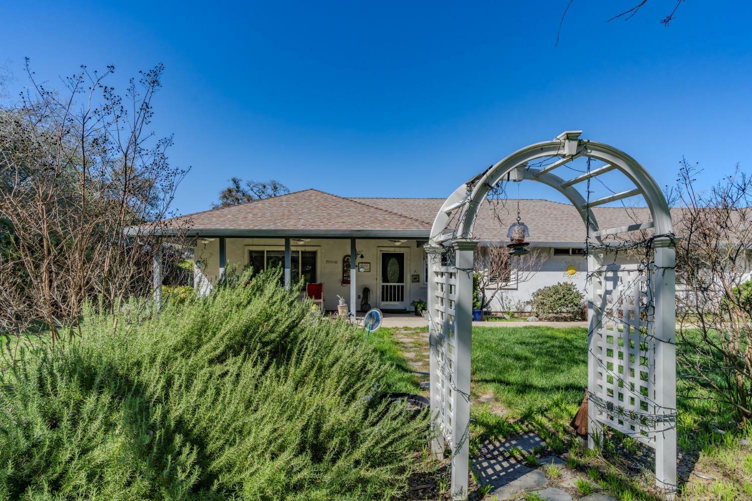 Property Photo:  2088 Blake Lane  CA 95252 